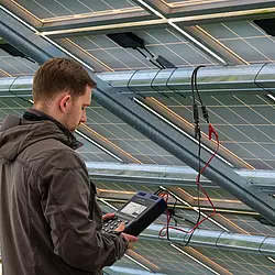 Medidor de radiação de energia solar - Imagem de uso