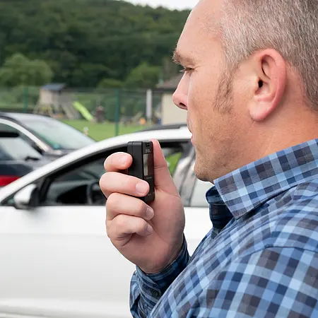 Alkoholtestgerät / Alkoholtester Anwendungsbild