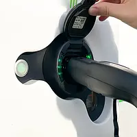 Comprobador de punto de recarga EVSE - Wallbox con el adaptador