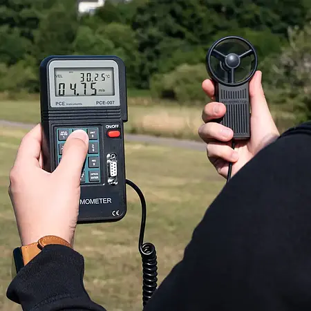 Anemometer PCE-007 application