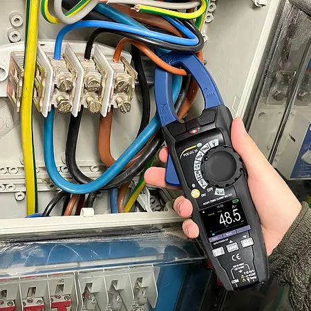 Electrical Tester PCE-DC 25 application