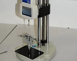 Force gauge test stand LTS-20 application