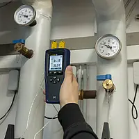 Contact Thermometer application